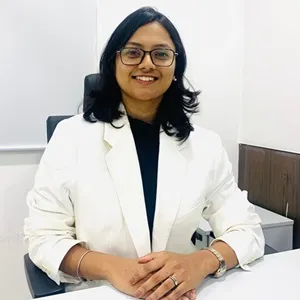 Dr.  navya s 